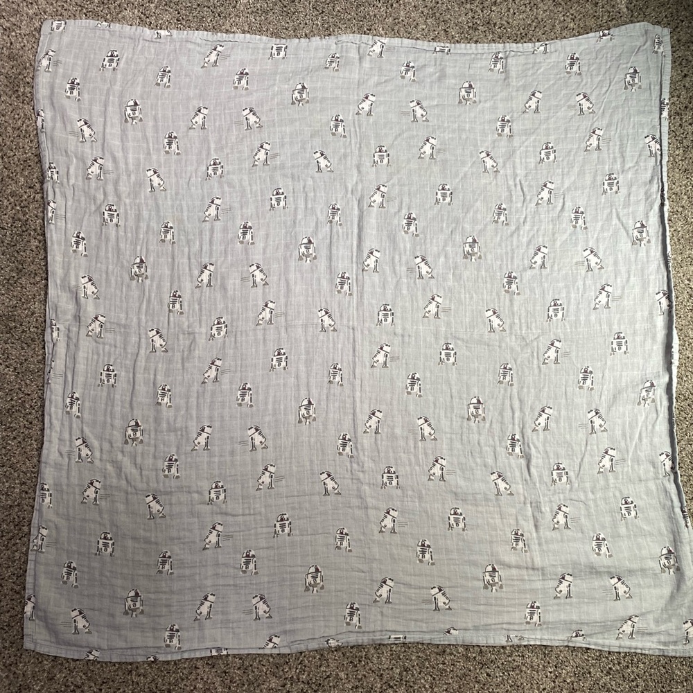 Pottery Barn Star Wars™ Organic Muslin Swaddle R2D2